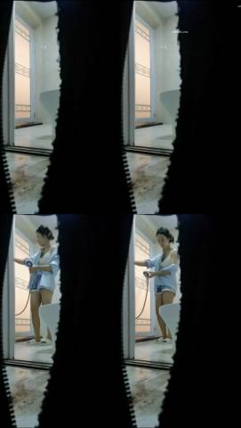 Sneak_shot_of_sister_cousin_2